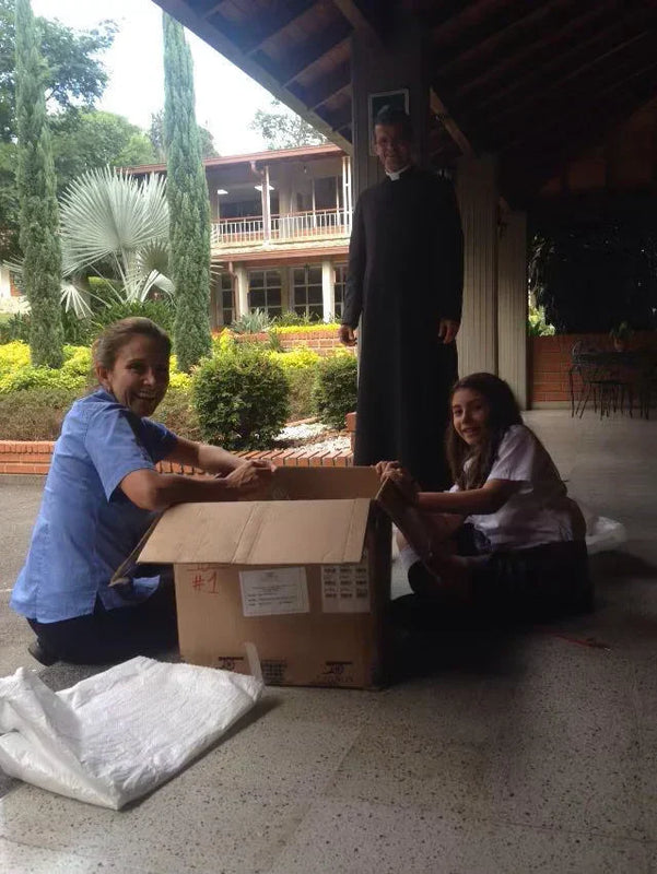 Difundiendo esperanza a través de las fronteras: Nuestra visita a Colombia